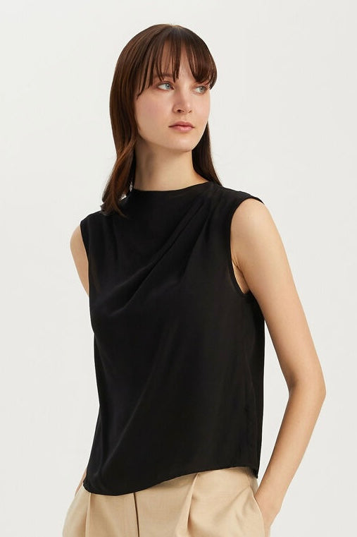 Pleated Detail Sleeveless Blouse