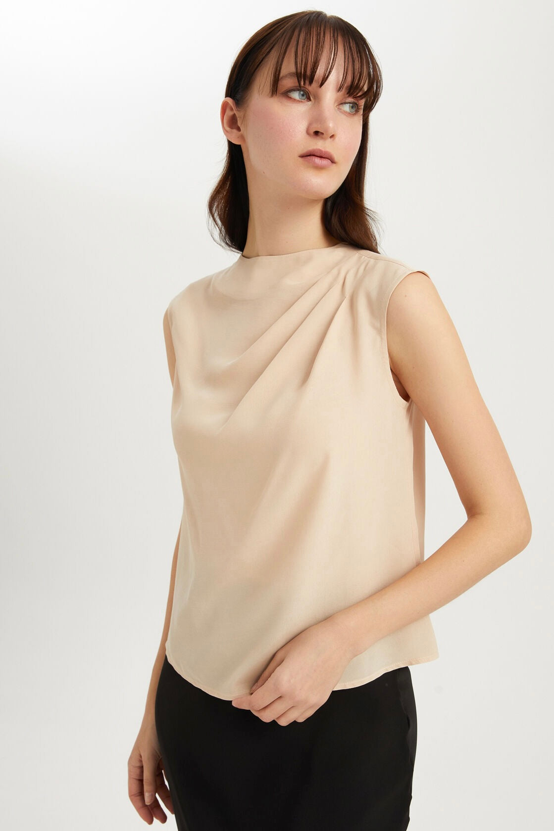 Pleated Detail Sleeveless Blouse