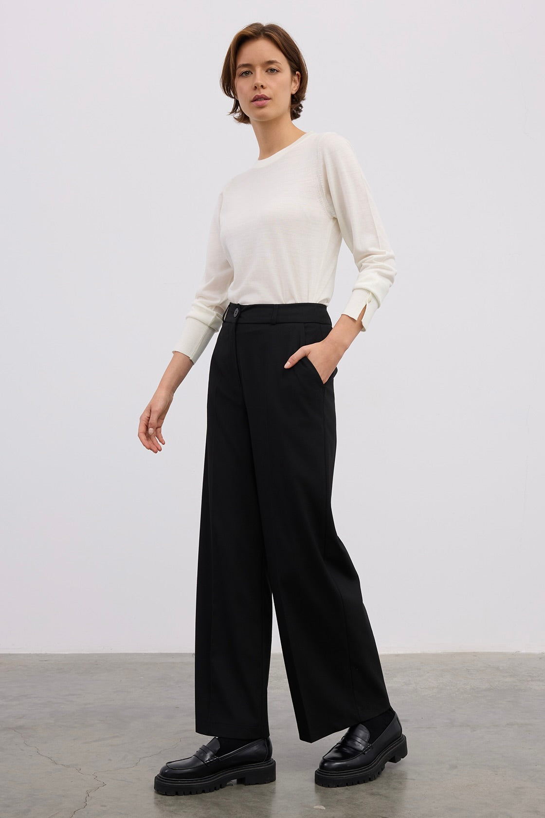 Wide Leg Tailored Pants