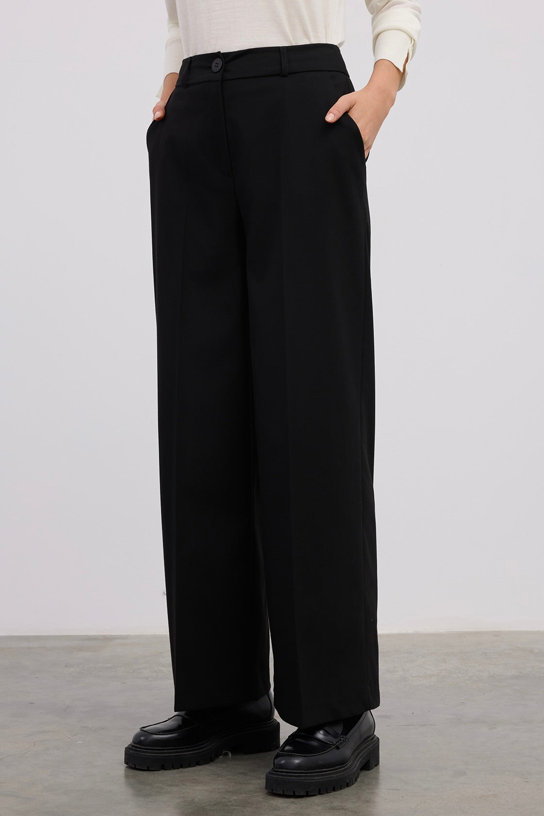 Wide Leg Tailored Pants