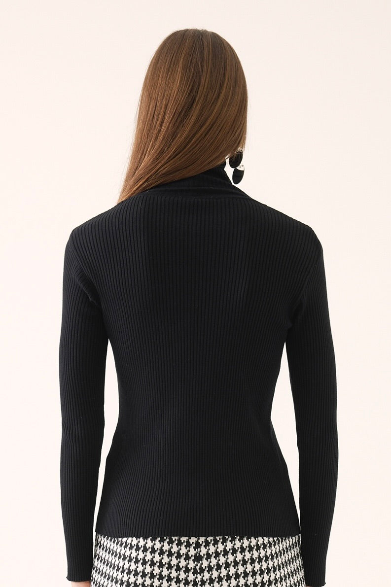 Illas Knit Blouse