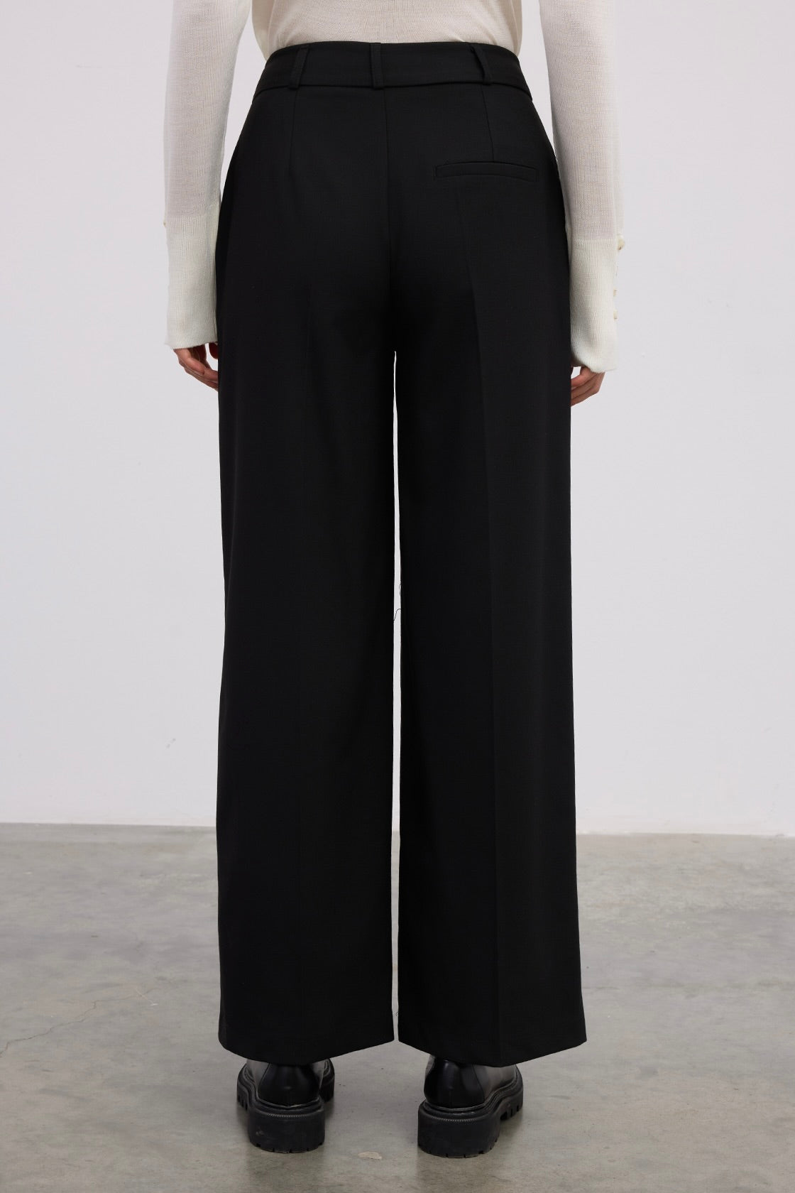 Wide Leg Tailored Pants
