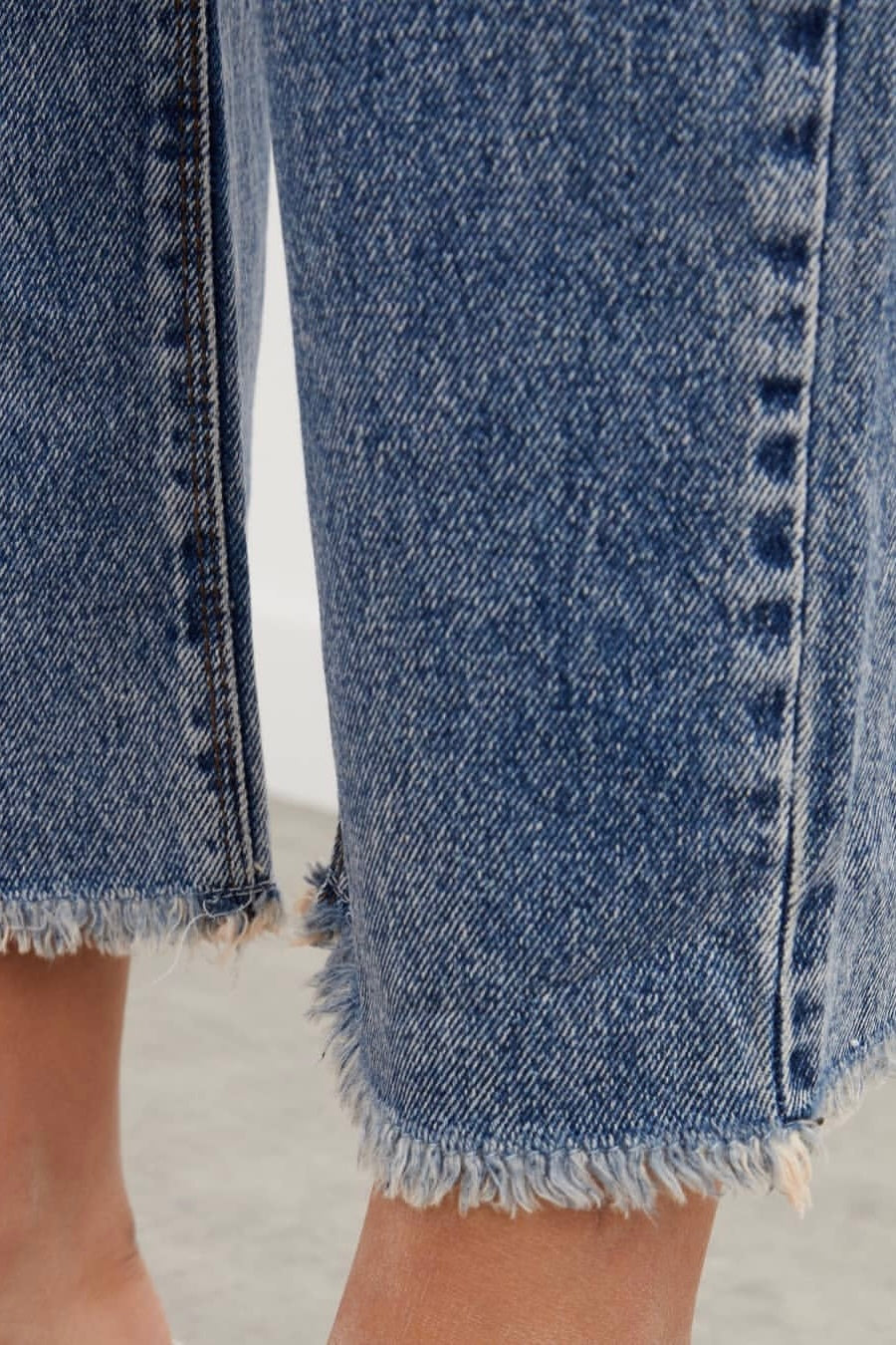 Straight Jeans